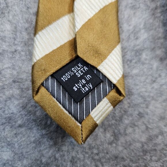 SARAR Necktie Gold & Beige Diagonal Stripes 100%‎ Silk 3.5"x60" Italian Styled - Picture 3 of 8